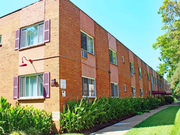 Bevo Apartments — Photo 4