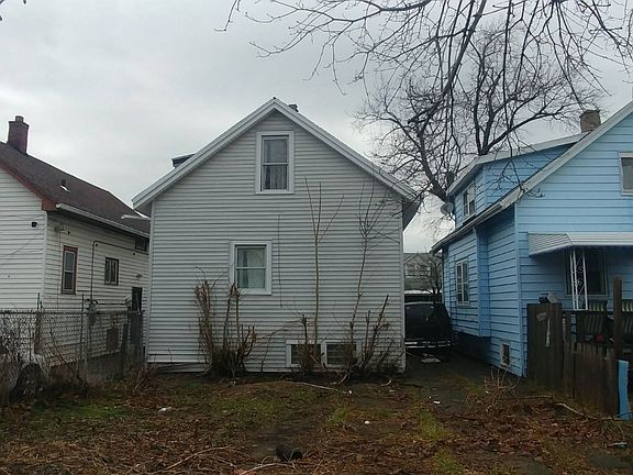 2nd image of 973 Northland Ave