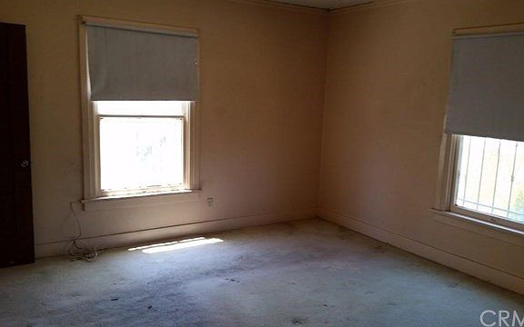 5th image of 1727 W 80th St