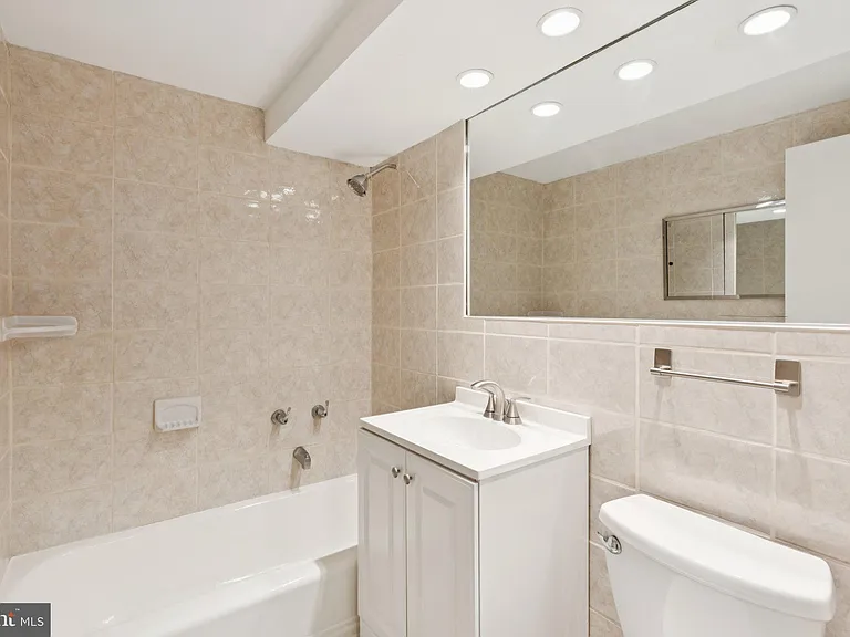 2101 Chestnut St #1521-R — Photo 16