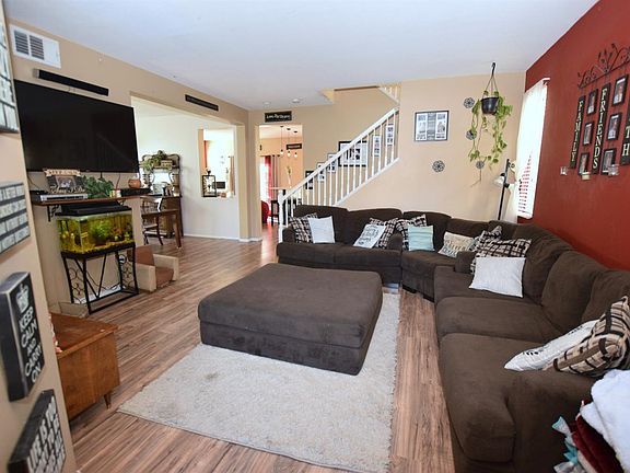 3rd image of 13843 Sunshine Terrace St