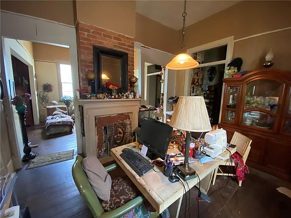 5th image of 1227 Touro St