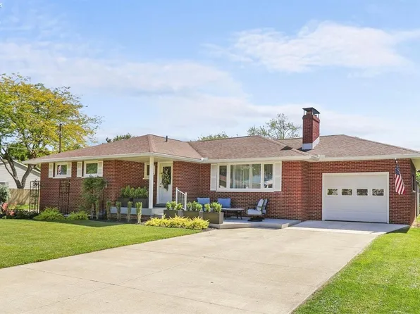 1114 Mudbrook Rd, Huron, OH 44839