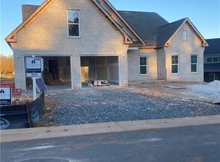 4342 Penns Meadow Ln, Winston Salem, NC 27106