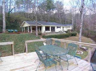 265 Lake Cheohee Rd, Tamassee, SC 29686