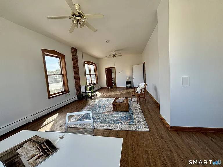 68 E Main St #FRONT — Photo 15