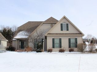 102 Gadwall Ln, Manlius, NY 13104