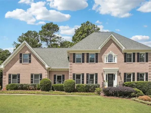 2672 Henderson Ridge Dr, Tucker, GA 30084