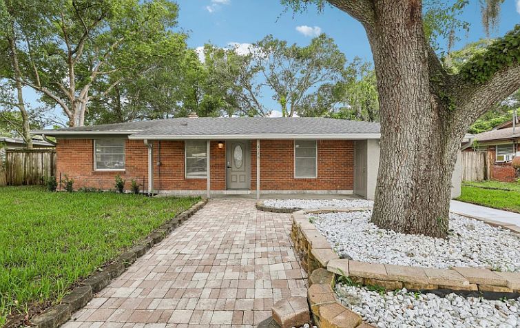 1st image of 518 Lavon Dr