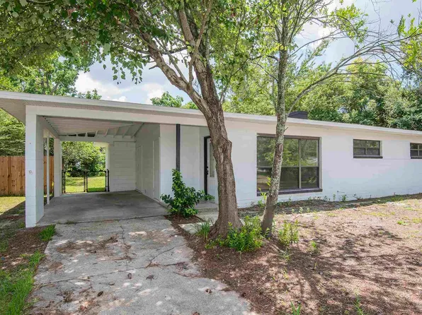 60 Stanford Rd, Pensacola, FL 32506