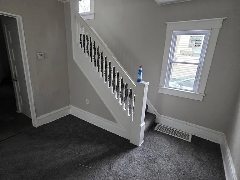 405 Noah Ave — Photo 4