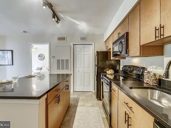 5th image of 3308 Wyndham Cir APT 120