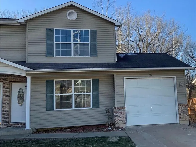 409 Omar Ct — Photo 2