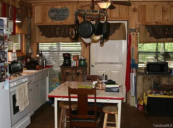 5th image of 106 Ponder Ln