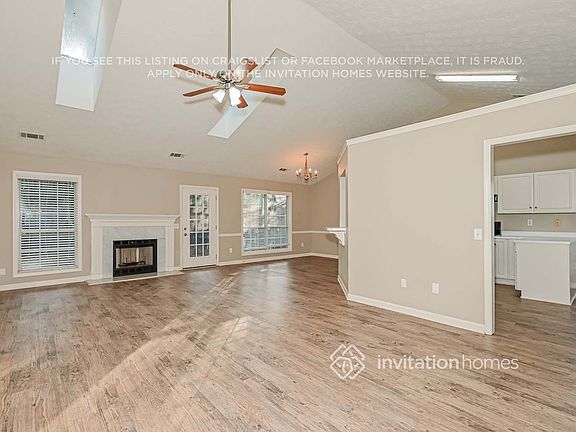 3rd image of 805 Avalon Forest Dr