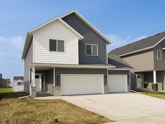 2nd image of 1293 Marlys Dr W