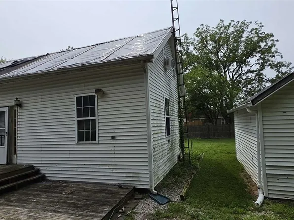 517 Dewitt St, Lorain, OH 44055