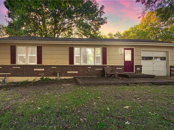 2826 N 64th Ter, Kansas City, KS 66104