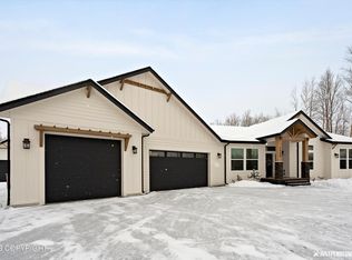 1360 N Bloodstone Cir, Wasilla, AK 99654