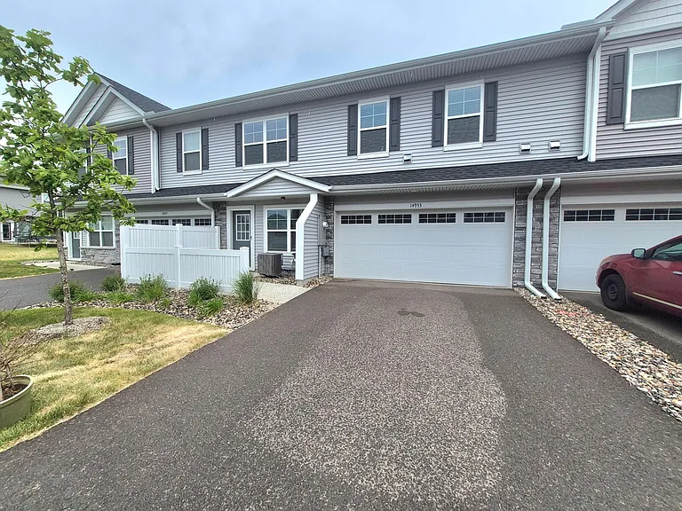 14953 Archdale Ln — Photo 1