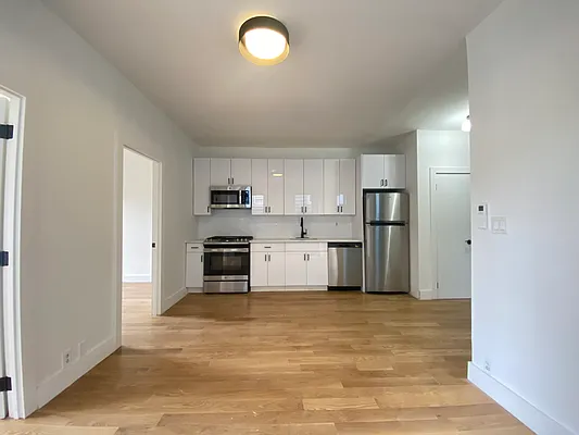 Rented by NY Space Finders Inc. | media 14