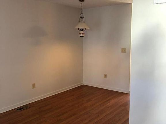 3rd image of 402 74th Ave N APT D
