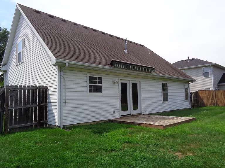 4008 Meadow View Dr — Photo 8