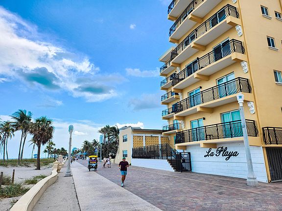 2nd image of 1815 N SURF Road #503