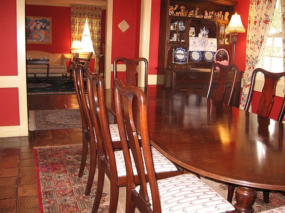 3rd image of 4001 Silverwood Dr