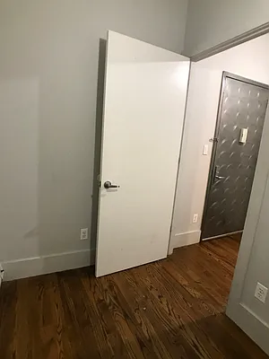 Rented by City Vista Inc | media 30