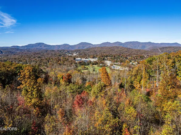 247 Mahoney Rd, Oliver Springs, TN 37840