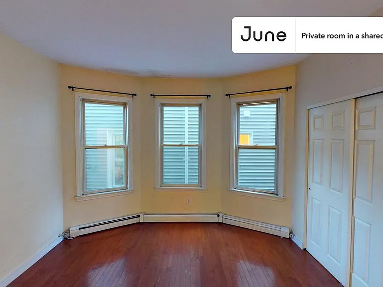 7 Iroquois St #1-C — Photo 2