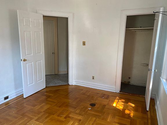 4th image of 658 E 227th St Floor 1