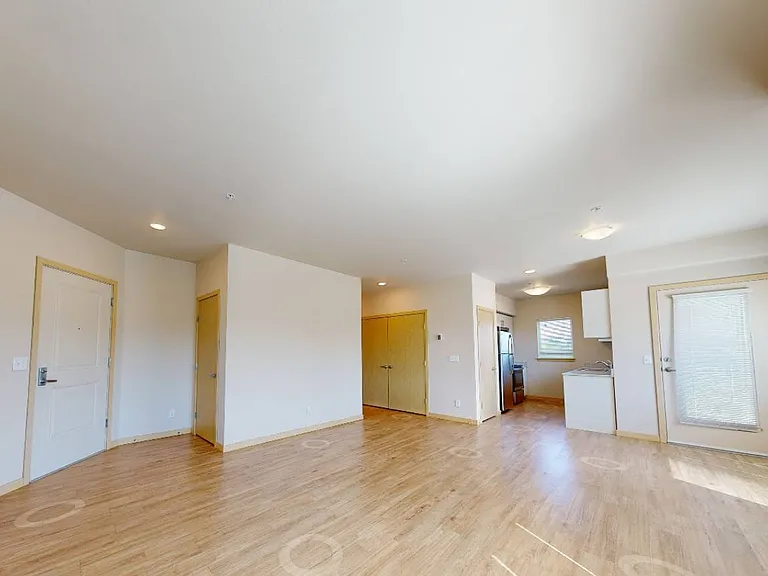 Deer Haven Apartments — Photo 44