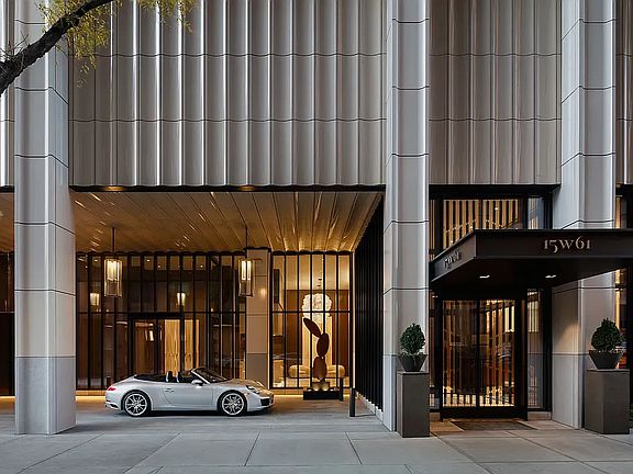 4th image of 15 W 61st St #9B
