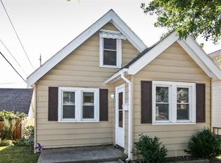 1616 S 94th St, West Allis, WI 53214