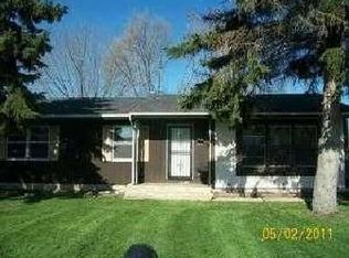 1818 Pershing Pl, Janesville, WI 53546