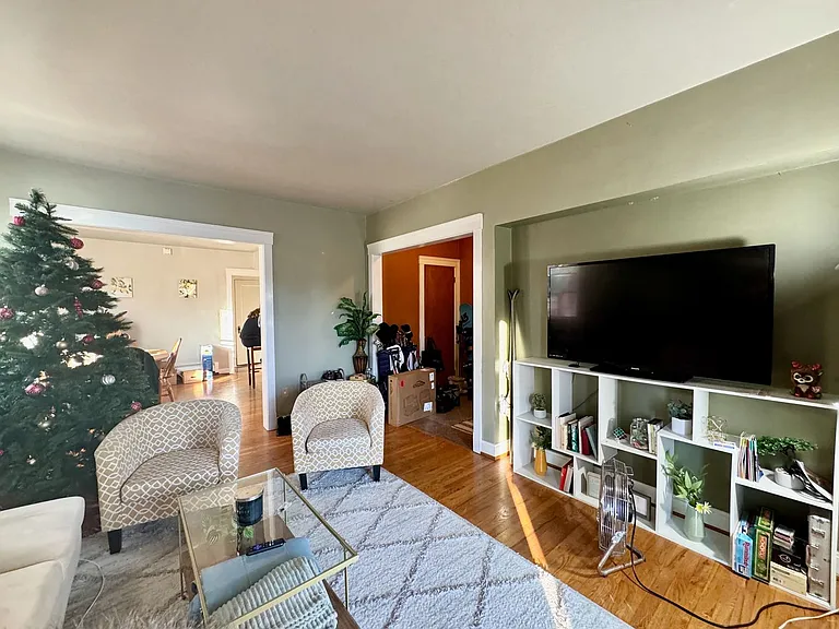 Nixon St. Apartments — Photo 37