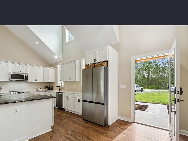 10620 Crotty Ave — Photo 1
