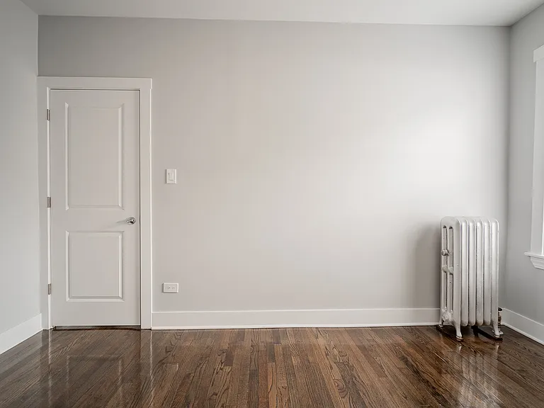 Second Bedroom 5162-2B