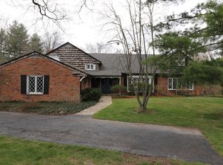 1 Crosstie Ln, Batesville, IN