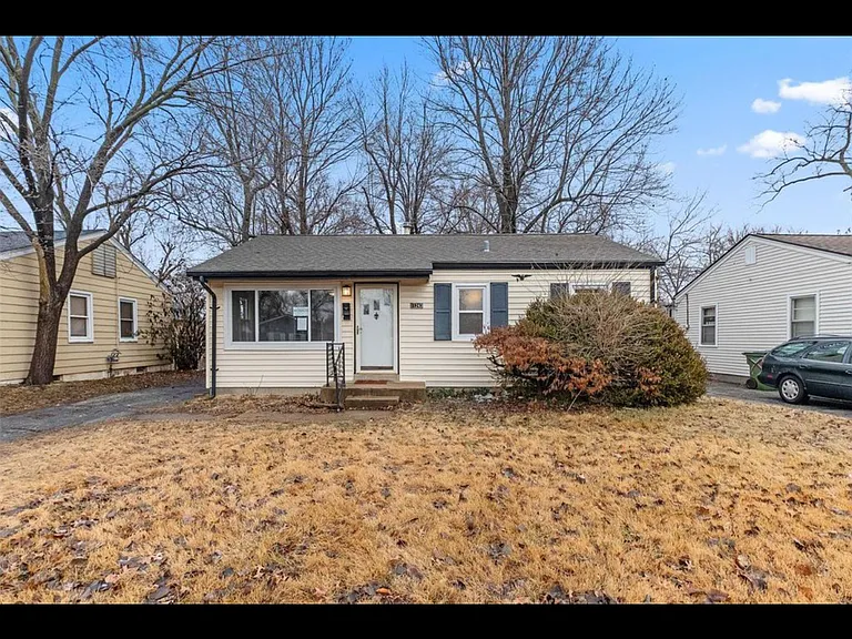 11243 Saint Damian Dr — Photo 9