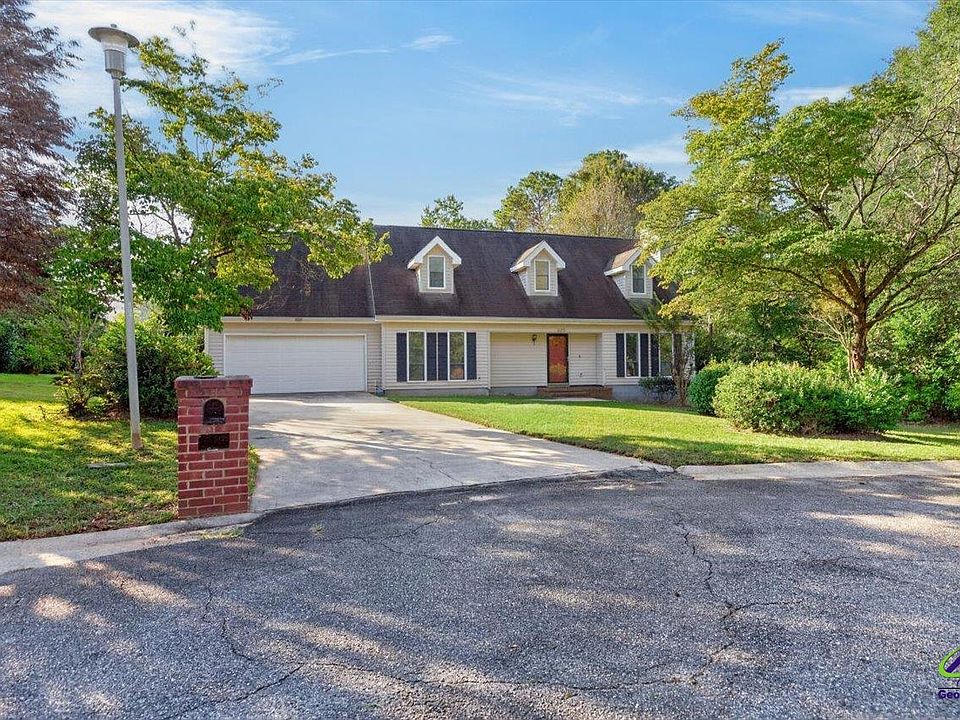 1st image of 225 Blue Ridge Ln