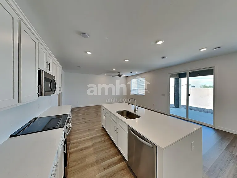 6144 W Calle Lago — Photo 4