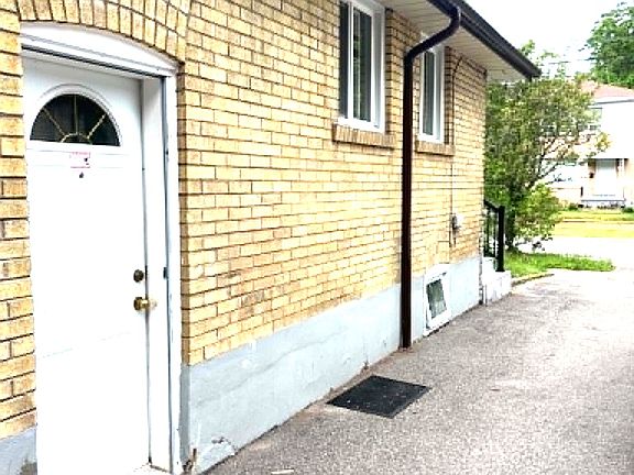 2nd image of 38 Celeste Dr #Basement