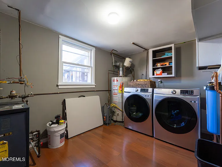 406 Lawrence Dr — Photo 11