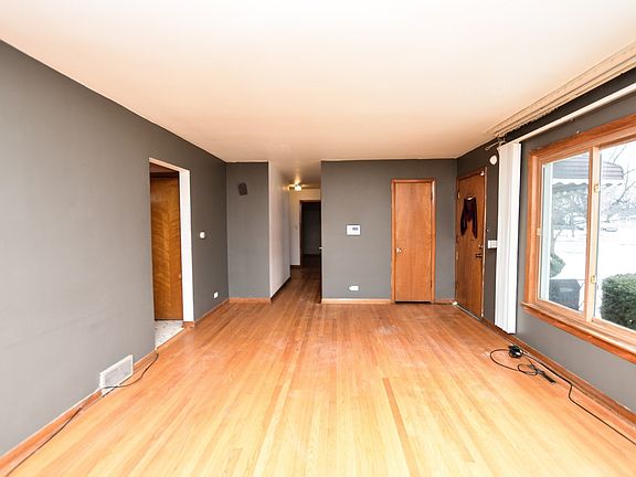3rd image of 2245 Fairfield Ave