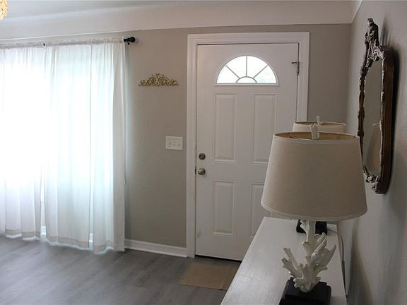 4th image of 6014 CEDAR STREET NE