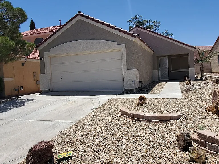 8909 Colorful Pines Ave — Photo 24