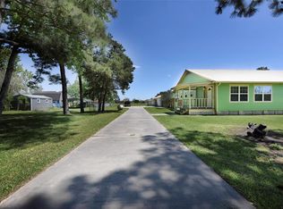 4605 Davis Hall Rd, Santa Fe, TX 77510